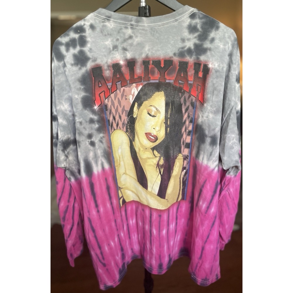 Aaliyah Tie Dye Long Sleeve Graphic Tee Size 2XL Pink Grey Crew Neck - Picture 3 of 3